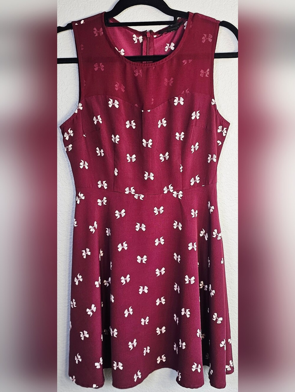 Forever 21 Burgundy Bow Print Fit & Flare Dress Women's Medium Sleeveless